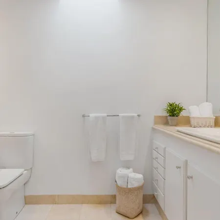Preciosa Casa En Aloha Golf Marbella