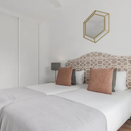 Preciosa Casa En Aloha Golf Marbella