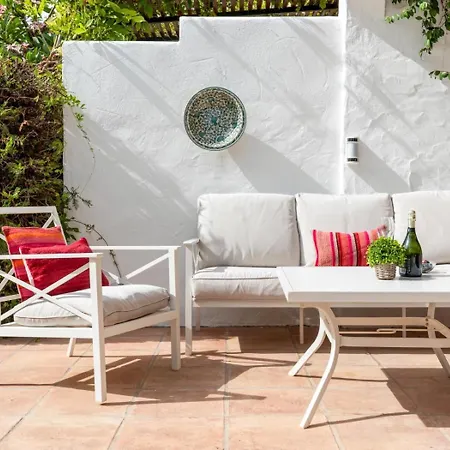 Preciosa Casa En Aloha Golf Marbella