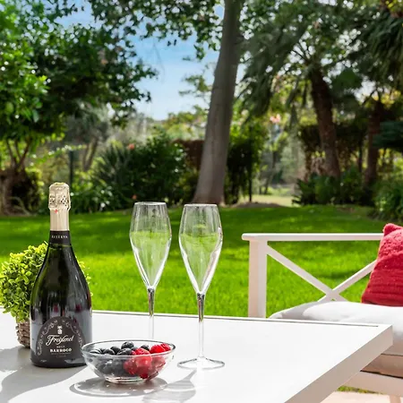 Preciosa Casa En Aloha Golf Marbella